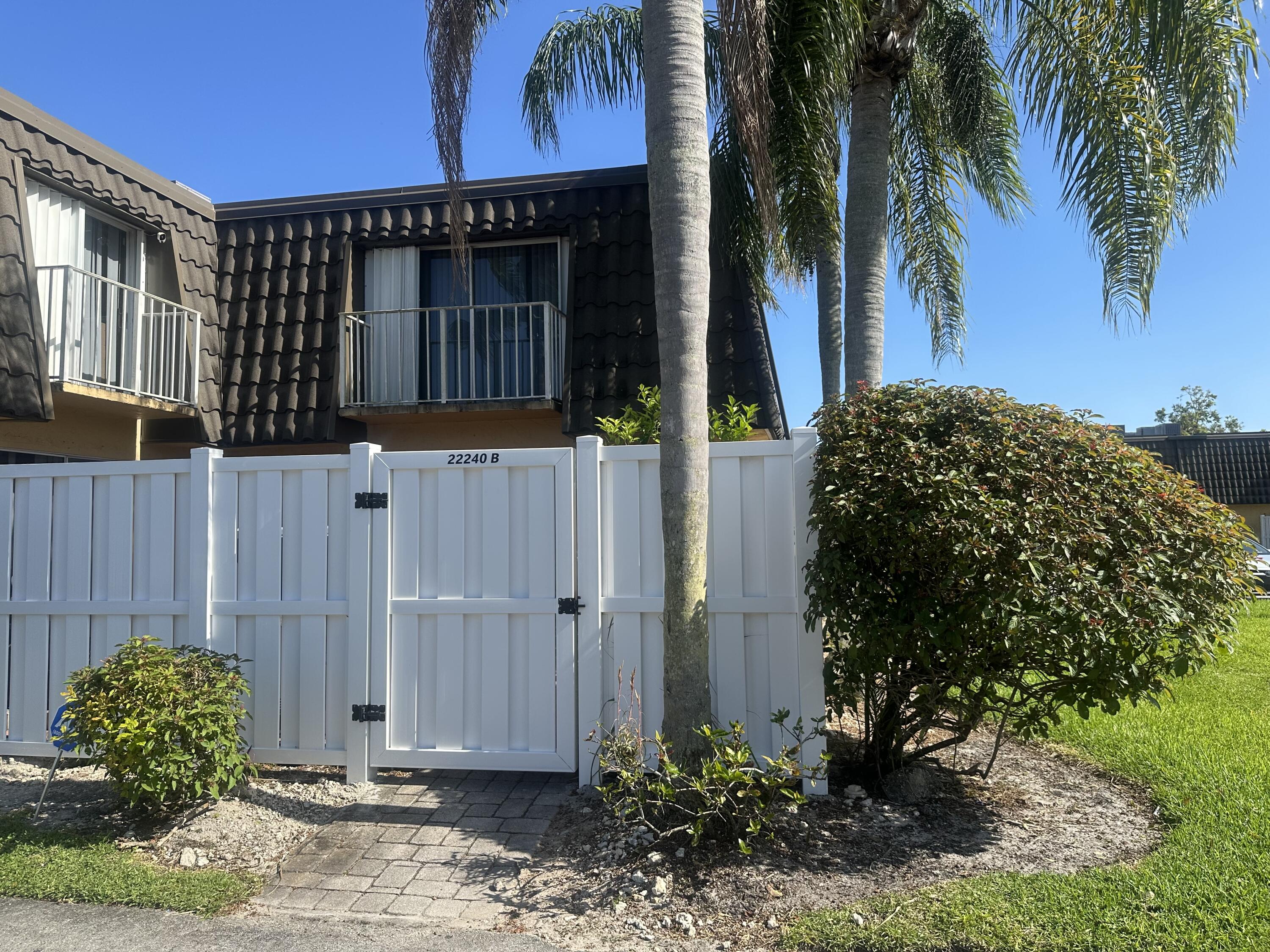 22240 Boca Rancho Drive, Unit B Boca Raton, FL 33428 - Photo 2 of 11 IMG_2958