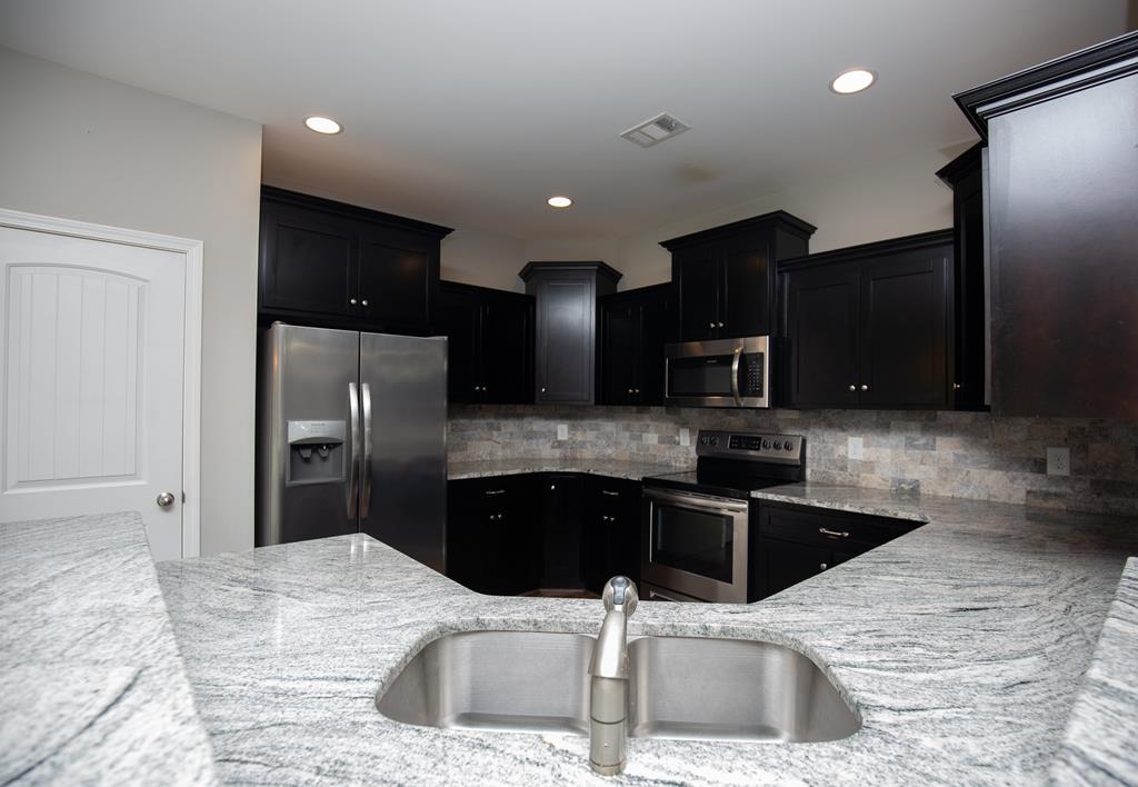 400 Lee Road Smiths Station, AL 36877 - Photo 9 of 27 Gallery Image 9