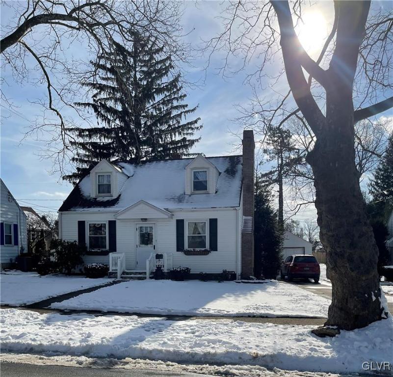 832 Magnolia Road Hellertown, PA 18055 - Photo 1 of 22 Gallery Image 1