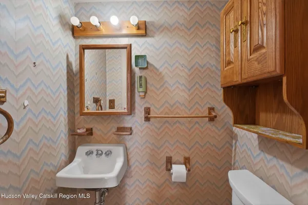 $325,000 | 85 Harding Avenue, Kingston, NY 12401