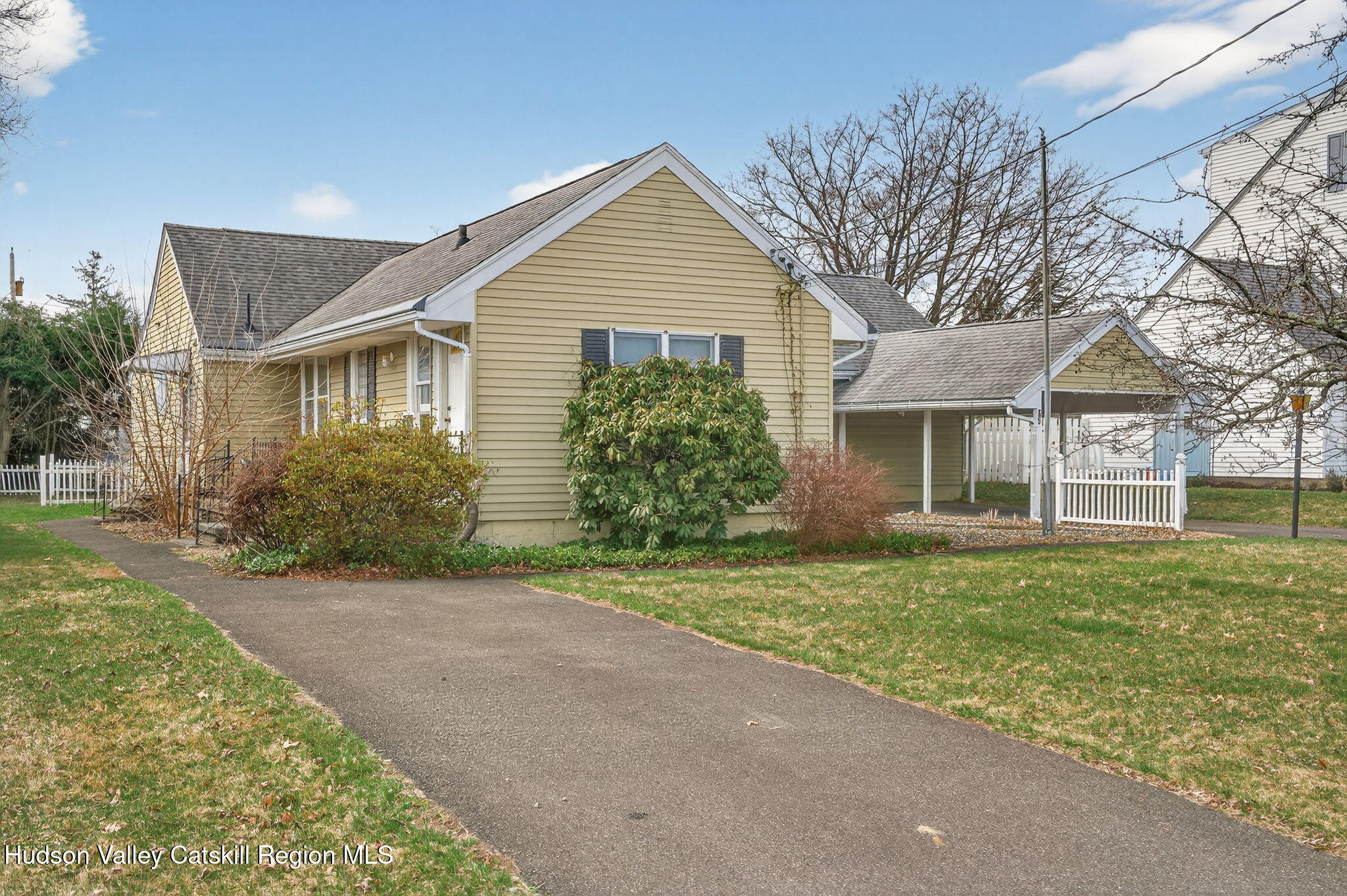 85 Harding Avenue Kingston, NY 12401 - Photo 2 of 41 front view of a house and a yard