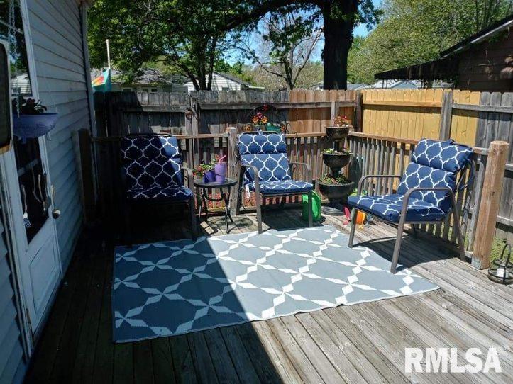 63 Lilac Lane Springfield, IL 62702 - Photo 2 of 31 Gallery Image 2