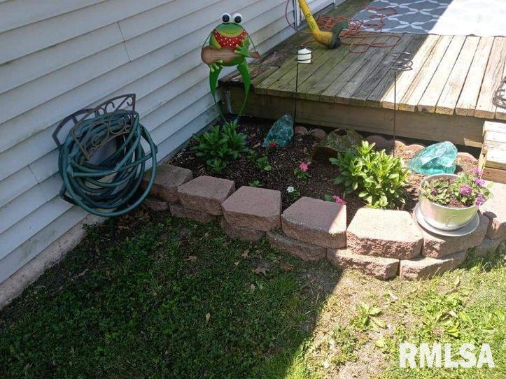 63 Lilac Lane Springfield, IL 62702 - Photo 28 of 31 Gallery Image 28