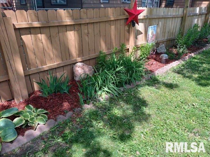 63 Lilac Lane Springfield, IL 62702 - Photo 29 of 31 Gallery Image 29
