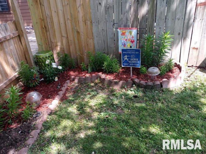63 Lilac Lane Springfield, IL 62702 - Photo 30 of 31 Gallery Image 30