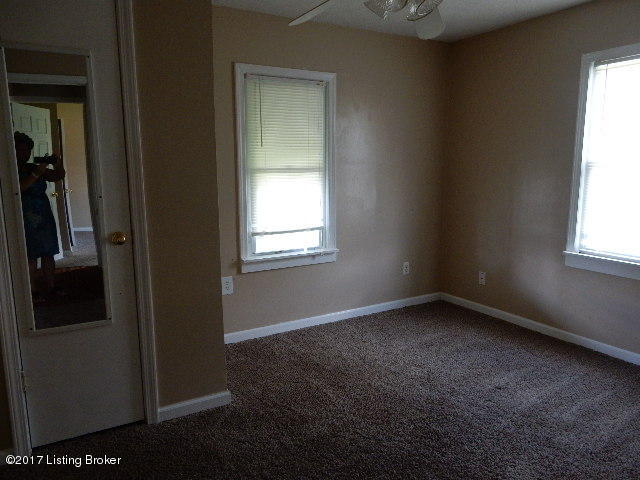 1050 West Blue Lick Road Shepherdsville, KY 40165 - Photo 7 of 12 DSCN1170