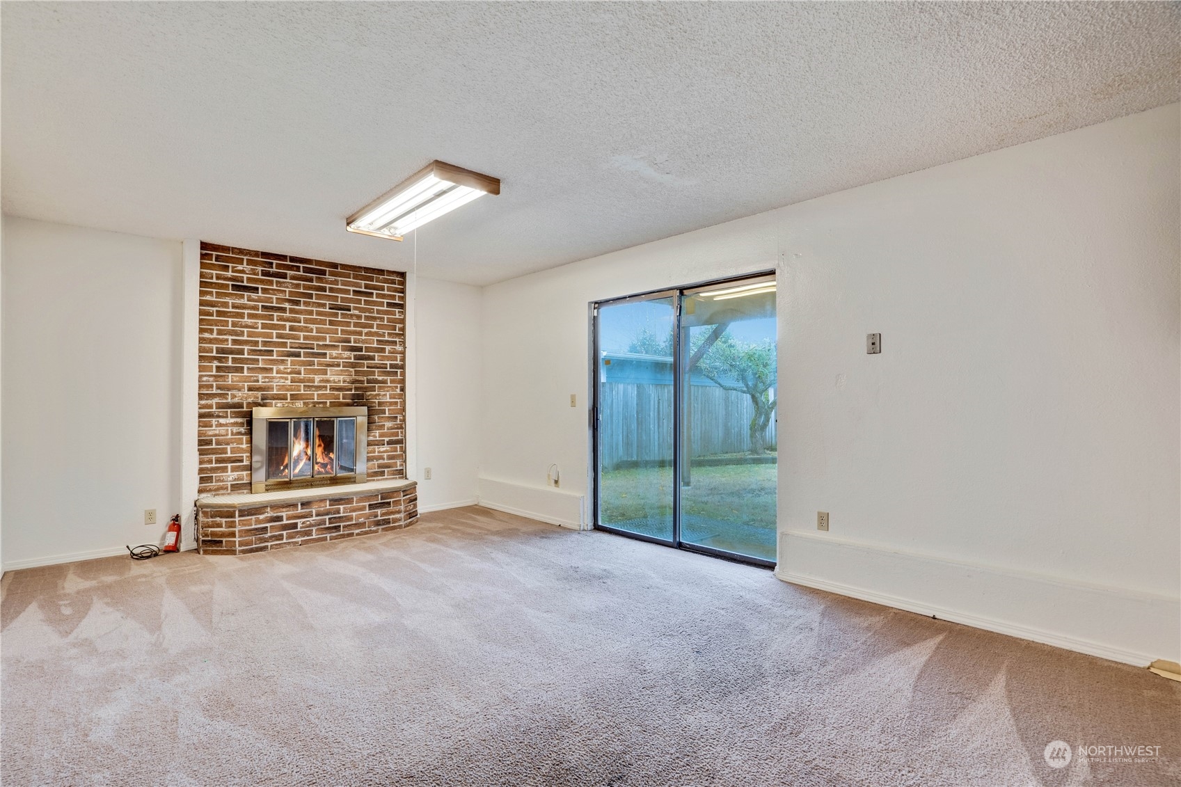 2813 Southwest 342nd Street Federal Way, WA 98023 - Photo 22 of 34 an empty room with windows and closet