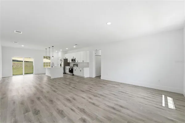 $279,900 | 2861 West Dellwood Street, Dunnellon, FL 34433