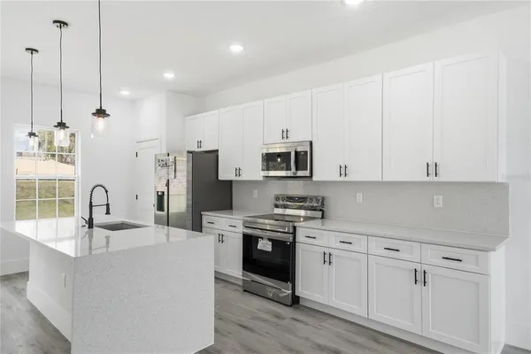 $279,900 | 2861 West Dellwood Street, Dunnellon, FL 34433