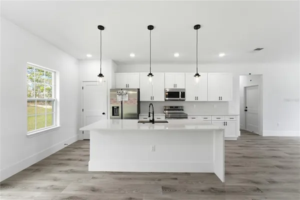 $279,900 | 2861 West Dellwood Street, Dunnellon, FL 34433