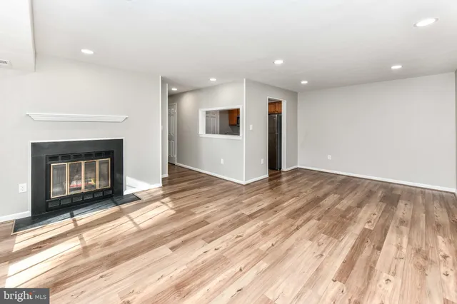 $2,100 | 8616 Shadwell Drive, Unit 63, Alexandria, VA 22309