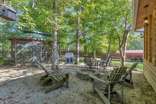 a en suite bathroom with a shower