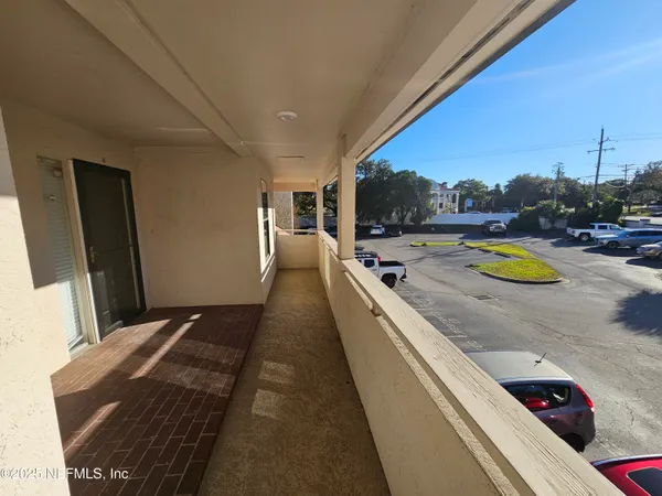 $1,700 | 1307 River Hills Circle East, Unit 16, Jacksonville, FL 32211