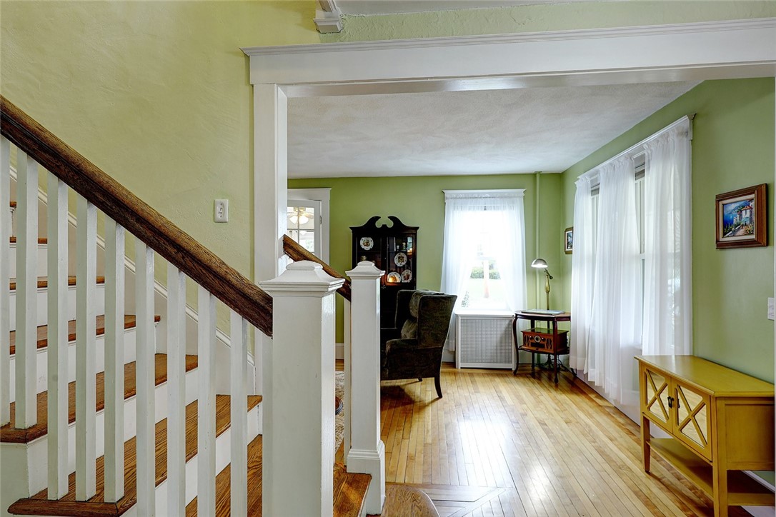 31 Washington Road Barrington, RI 02806 - Photo 8 of 48
