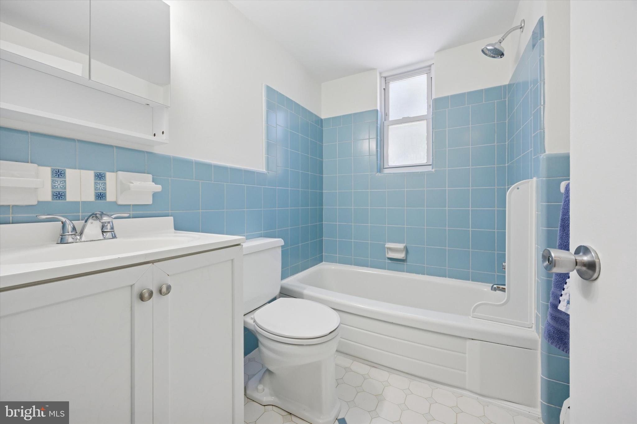 1600 Church Road, Unit C207 Wyncote, PA 19095 - Photo 14 of 15