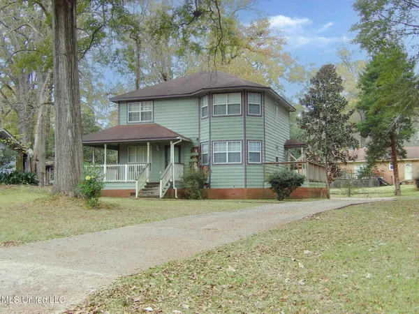 $79,900 | 19 Beverly Drive, Natchez, MS 39120