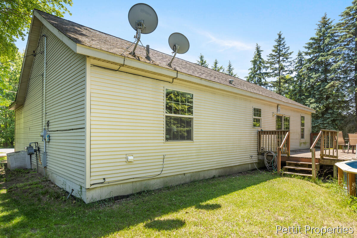 2481 Bauer Road Jenison, MI 49428 - Photo 26 of 30
