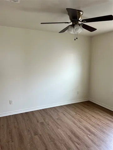 $1,300 | 712 Sharp Street, Franklin, TX 77856