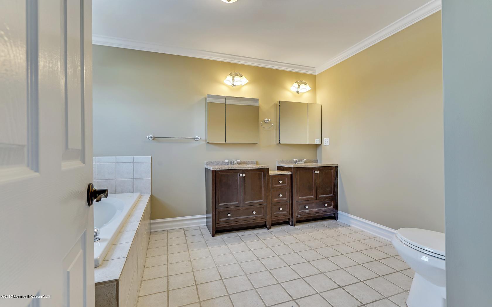 62 Middlesex Road, Unit 1/2 Matawan, NJ 07747 - Photo 21 of 30 41