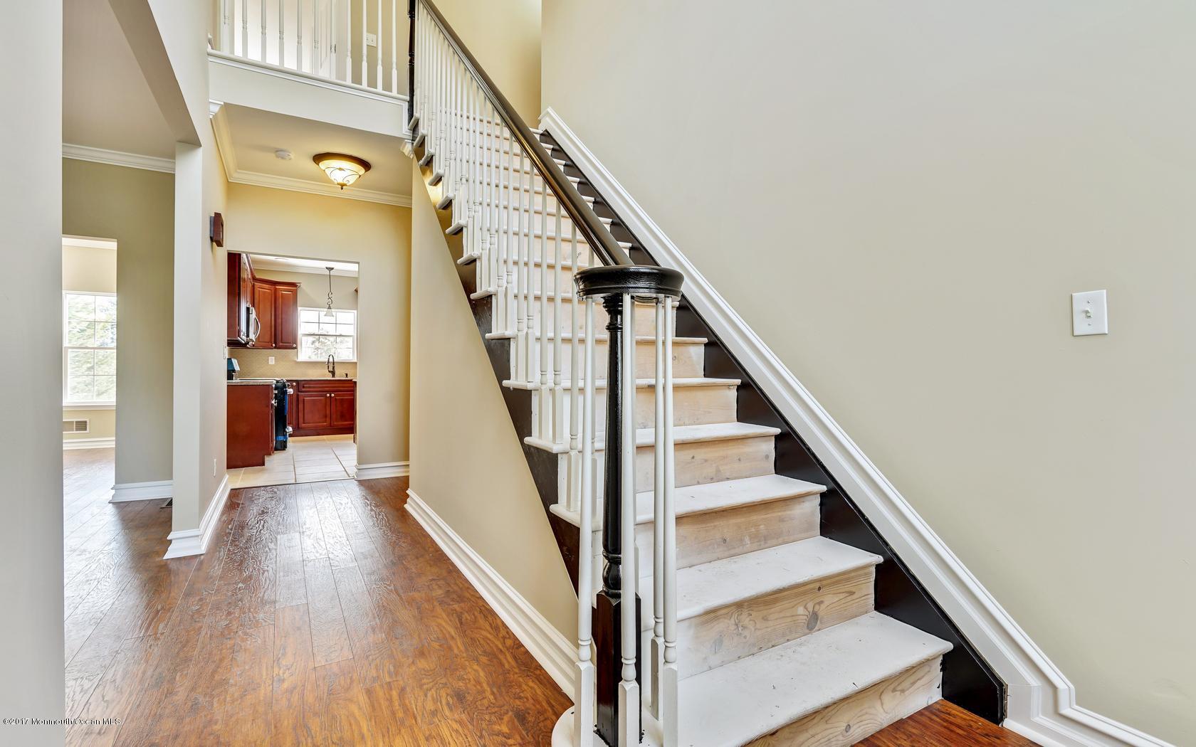 62 Middlesex Road, Unit 1/2 Matawan, NJ 07747 - Photo 4 of 30 10