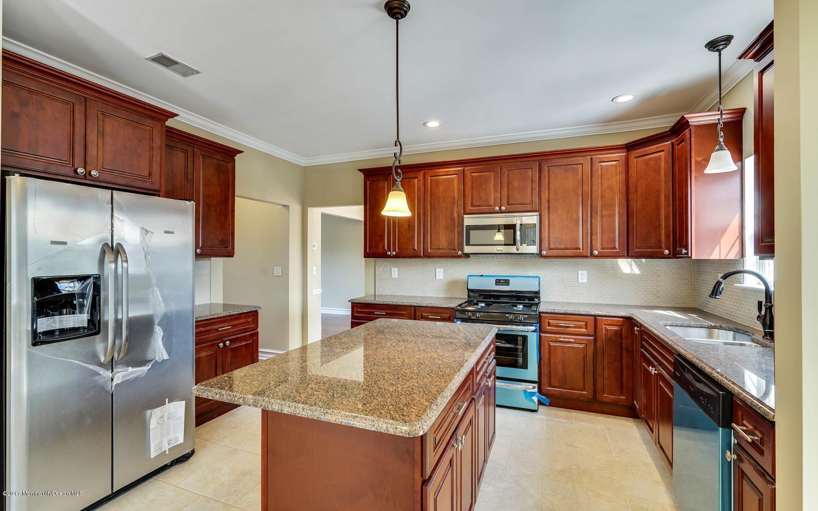 62 Middlesex Road, Unit 1/2 Matawan, NJ 07747 - Photo 10 of 30 24