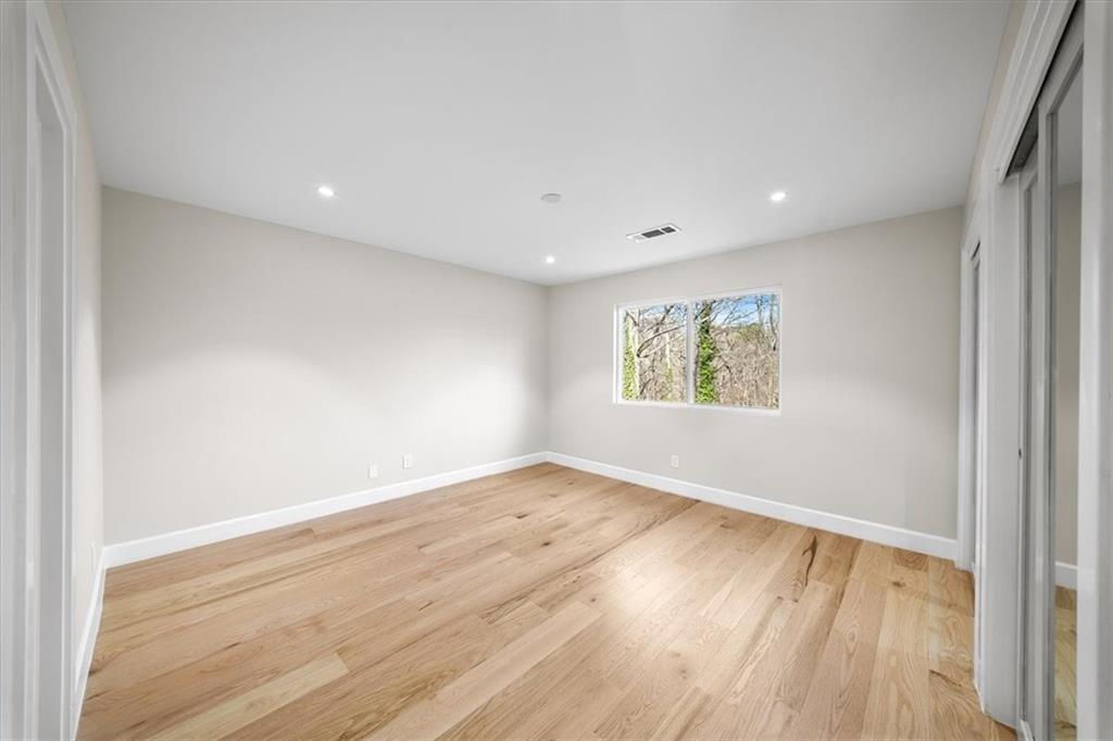 250 Bruton Way Northeast Atlanta, GA 30342 - Photo 32 of 53