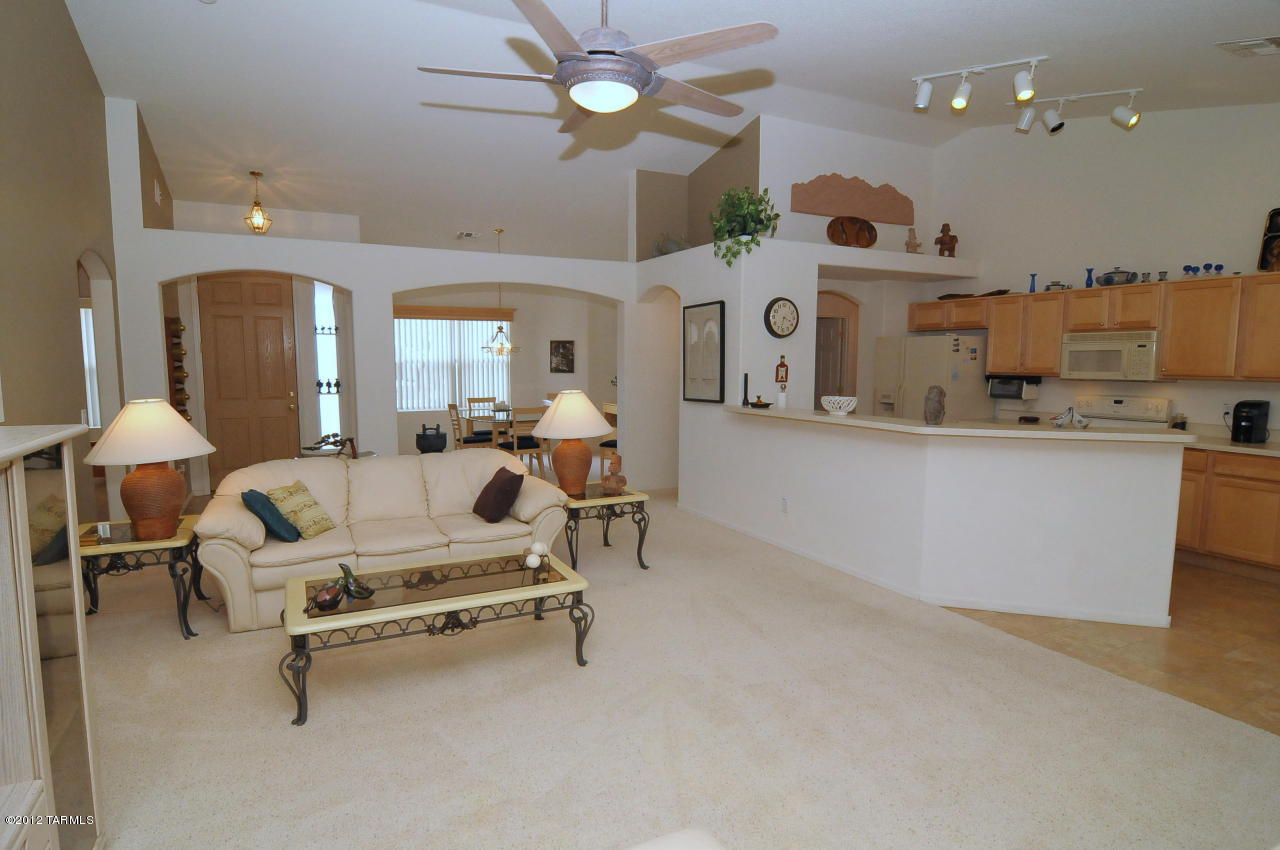 7823 West Palladin Road Tucson, AZ 85743 - Photo 10 of 20 Gallery Image 10