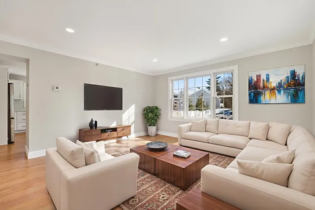 $699,900 | 865 Washington Street, Unit 6, Canton, MA 02021