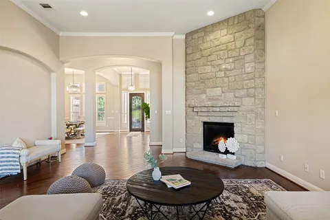$1,572,500 | 407 Bella Montagna Circle, Lakeway, TX 78734