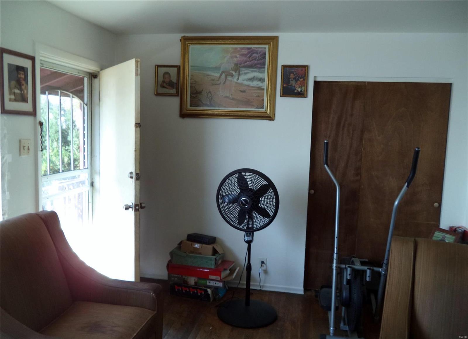 931 Raford Court St. Louis, MO 63137 - Photo 6 of 40 Gallery Image 6