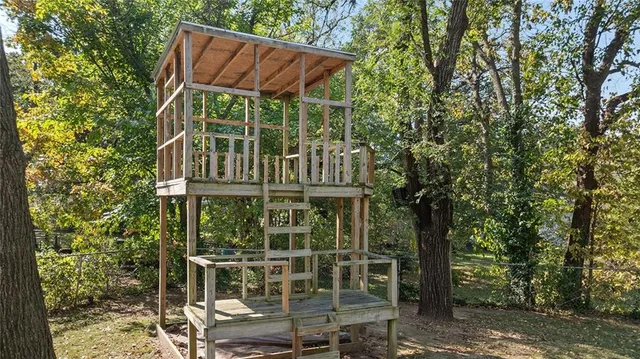 $205,000 | 1109 North Washington Street, Nevada, MO 64772