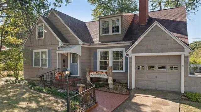 $205,000 | 1109 North Washington Street, Nevada, MO 64772