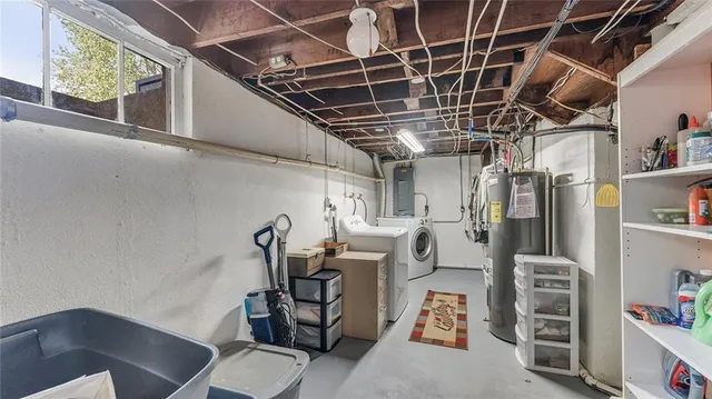 $205,000 | 1109 North Washington Street, Nevada, MO 64772