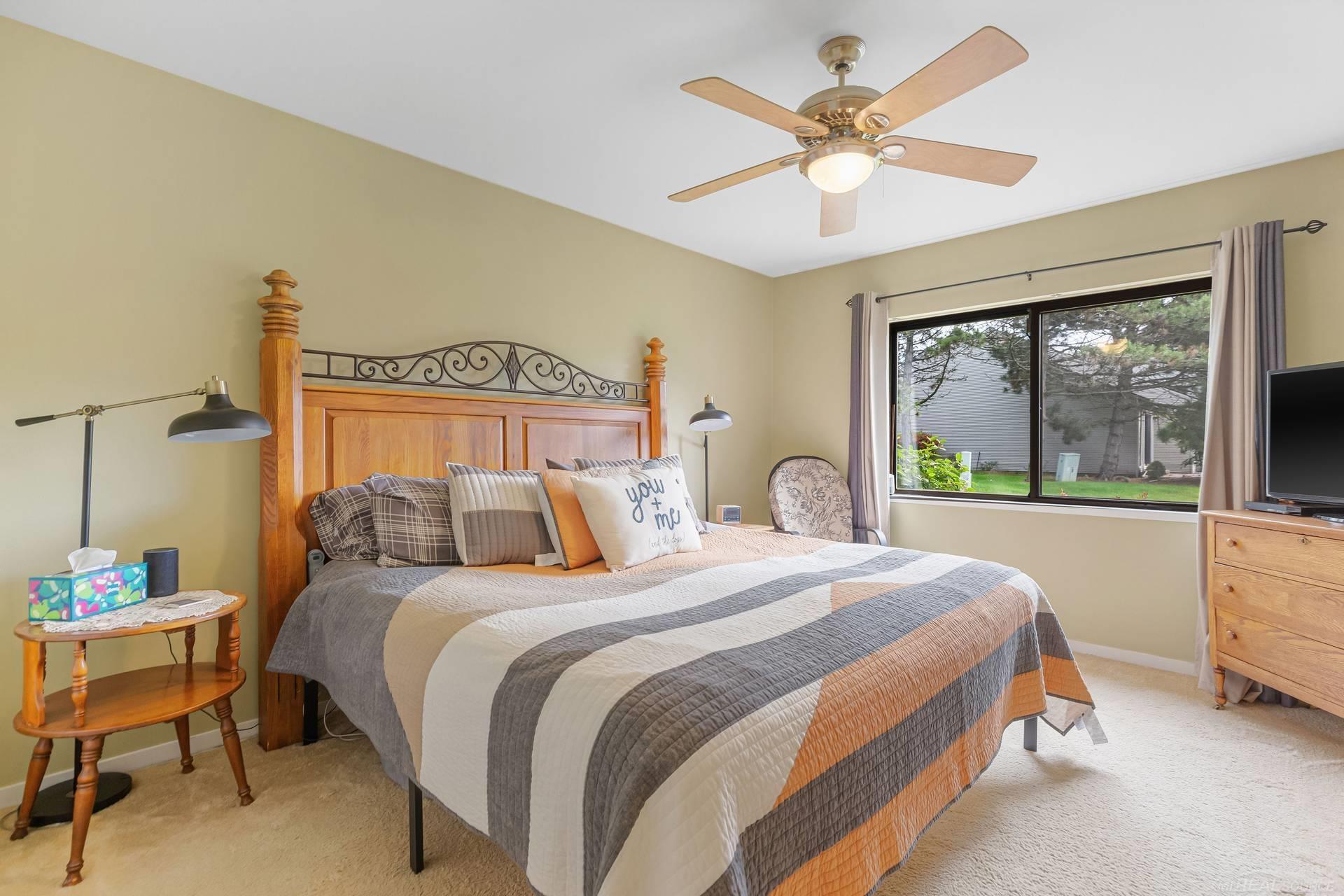 732 Hamilton Court Rochester, MI 48307 - Photo 14 of 42 50143671-8ab36a14-9672-4633-aac0-1cf07a440e9c.JPG