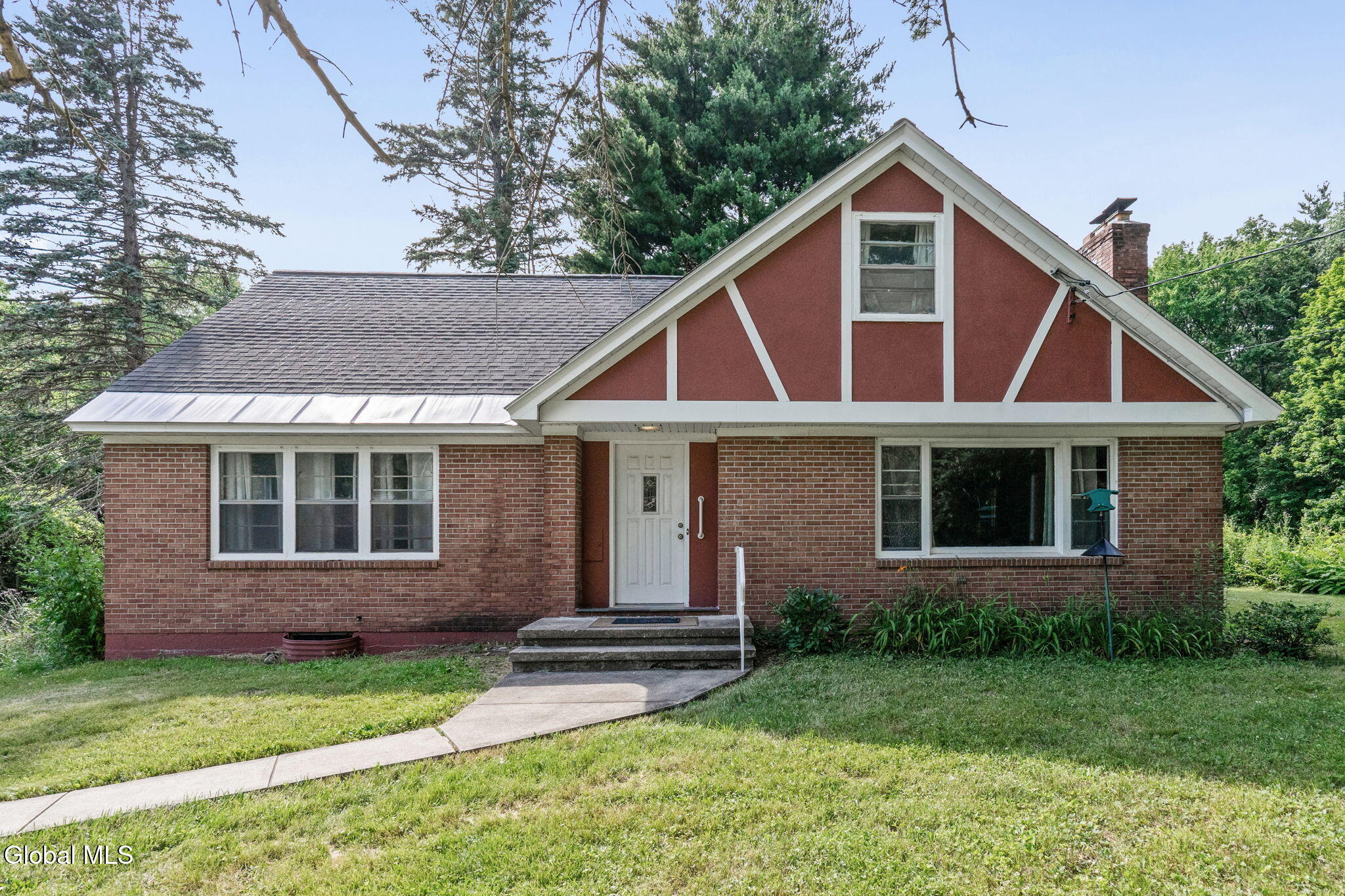1079 Winne Road Niskayuna, NY 12309 - Photo 1 of 36 1-web-or-mls-1079-winne-rd
