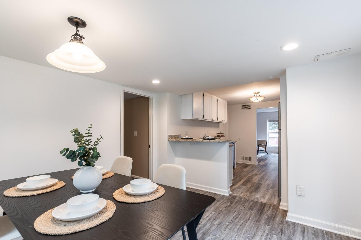 7035 Bridgetown Road Cincinnati, OH 45248 - Photo 8 of 22