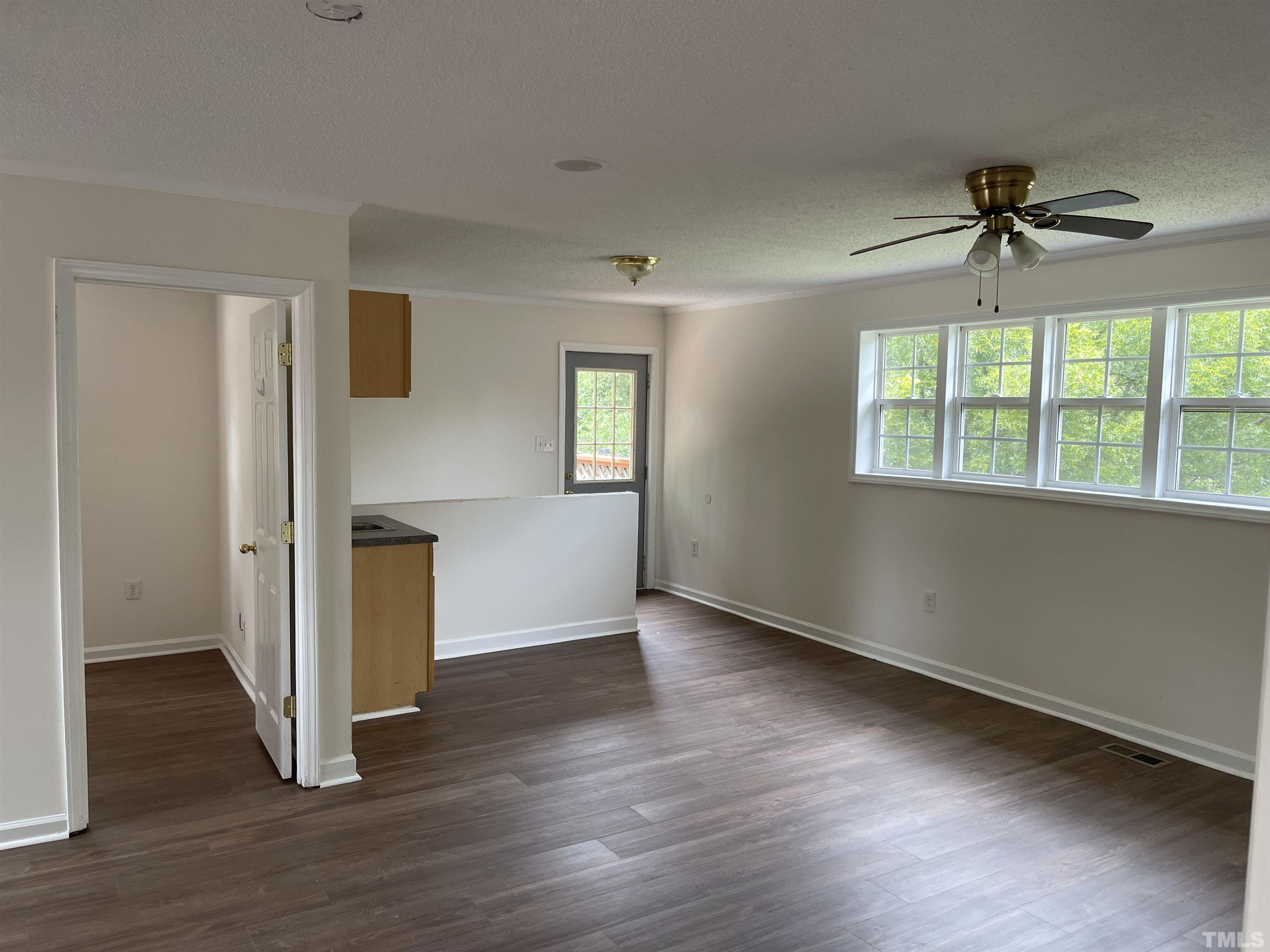 359 Holt Road Graham, NC 27253 - Photo 10 of 12 Gallery Image 10
