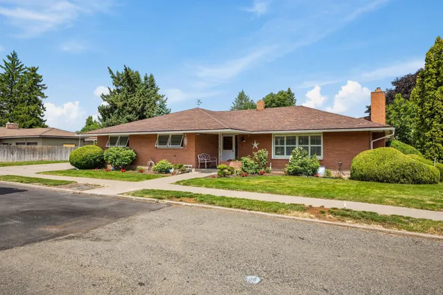 $390,000 | 1104 Merriam, Davenport, WA 99122