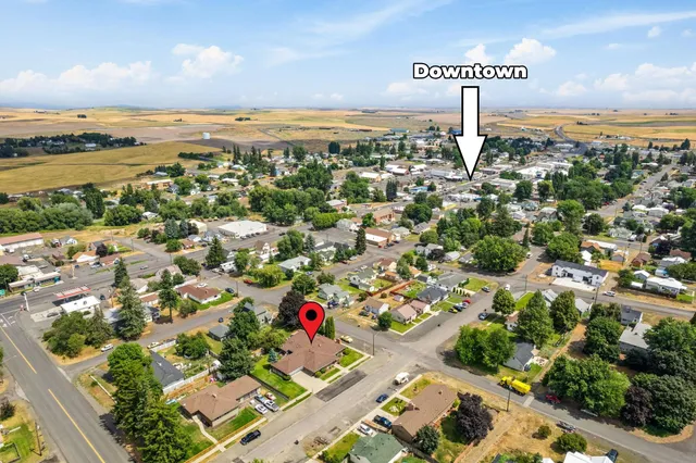 $390,000 | 1104 Merriam, Davenport, WA 99122