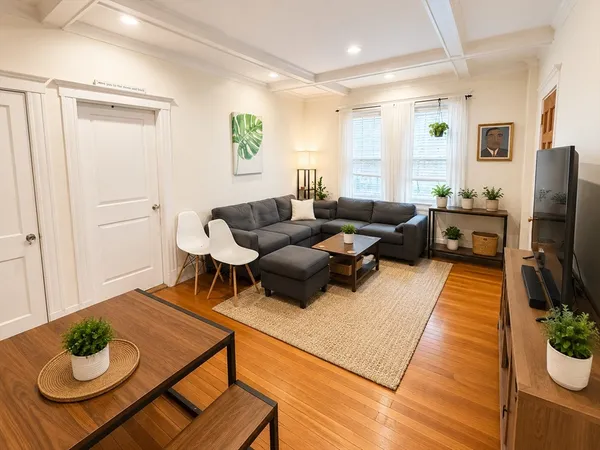 $3,200 | 1742 Commonwealth Avenue, Unit 3, Boston, MA 02135