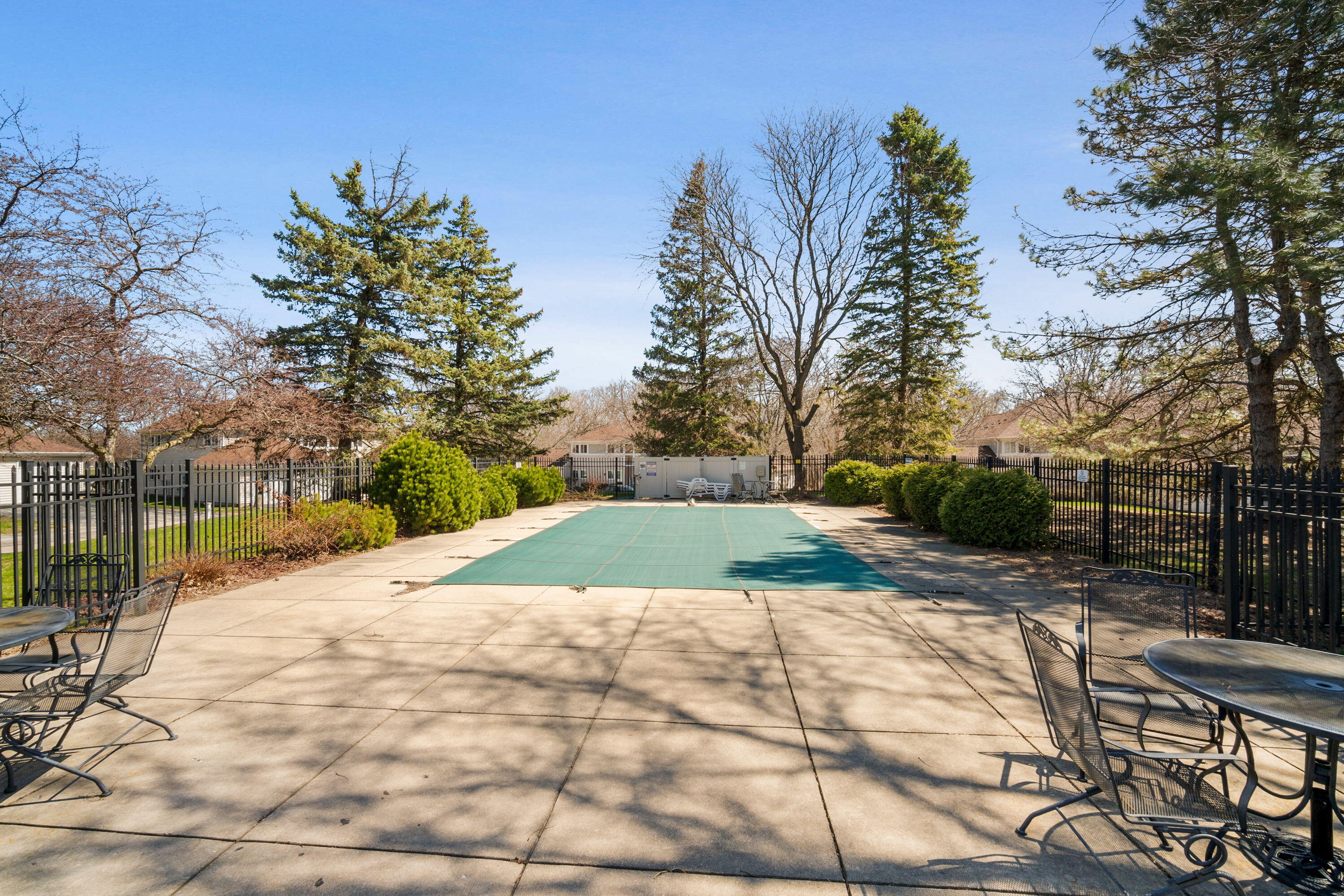 863 West Puetz Road Oak Creek, WI 53154 - Photo 16 of 18 Pool area - Summer Fun!