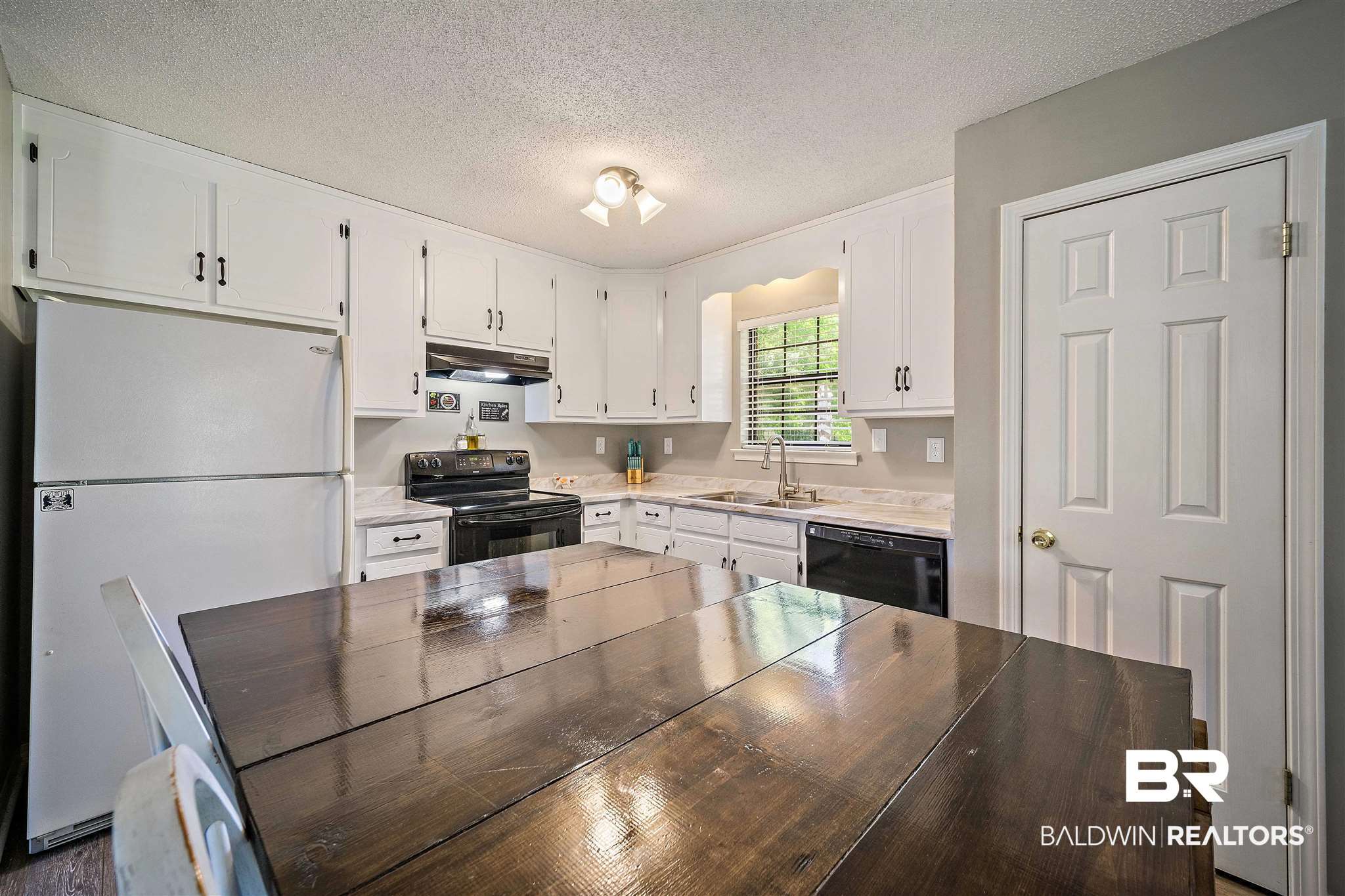 10510 Gayfer Rd Extension Fairhope, AL 36532 - Photo 13 of 25 Gallery Image 13