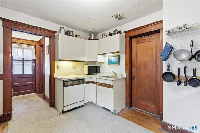 $280,000 | 93 Cannon Street, Hamden, CT 06518