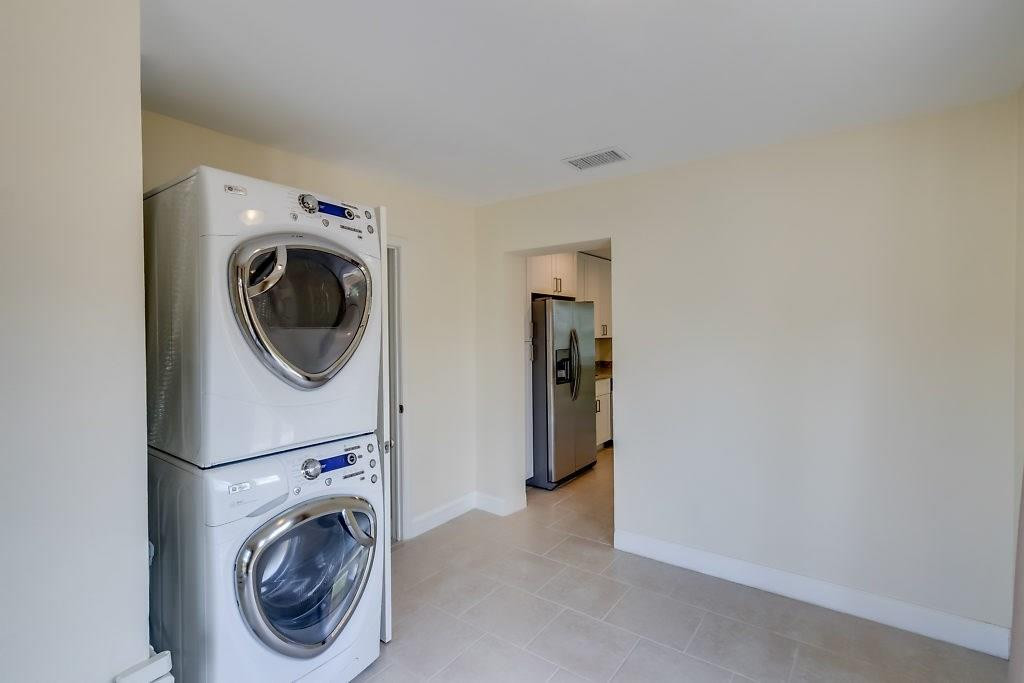 541 Beech Road West Palm Beach, FL 33409 - Photo 12 of 35 Photo 12