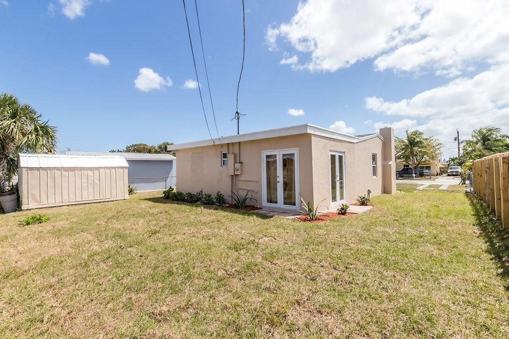541 Beech Road West Palm Beach, FL 33409 - Photo 27 of 35 Photo 27