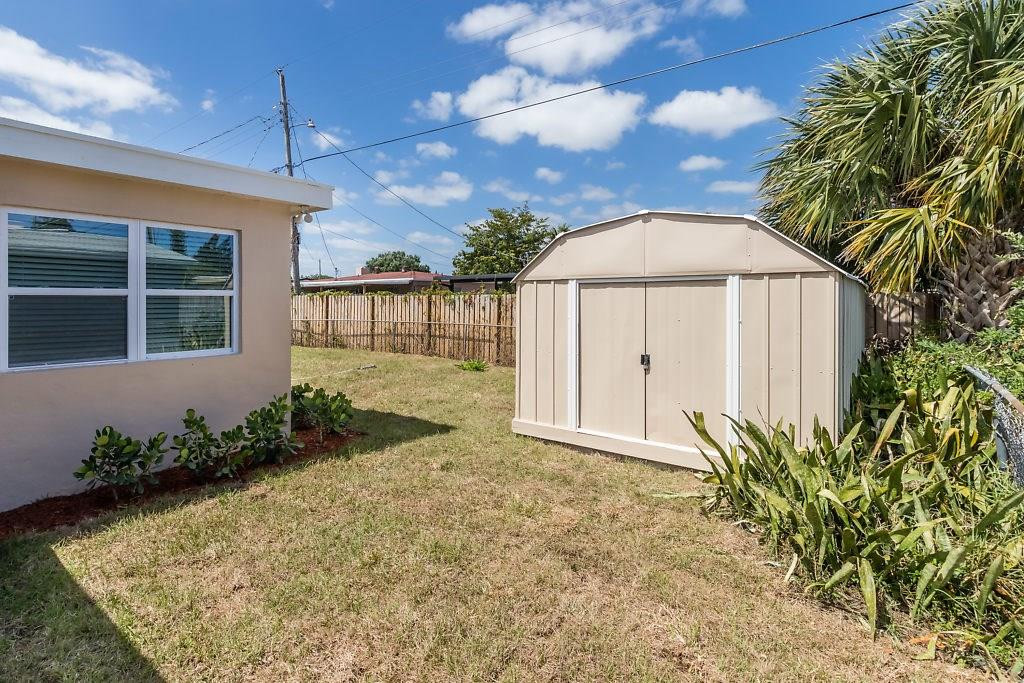 541 Beech Road West Palm Beach, FL 33409 - Photo 31 of 35 Photo 31
