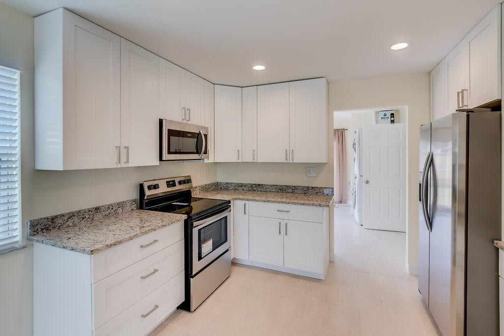 541 Beech Road West Palm Beach, FL 33409 - Photo 8 of 35 Photo 8