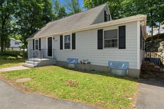 165 R Green Street Stoneham, MA 02180 - Photo 32 of 40