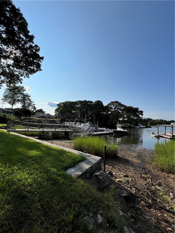 7 Spring Cove Road Narragansett, RI 02882 - Photo 16 of 19