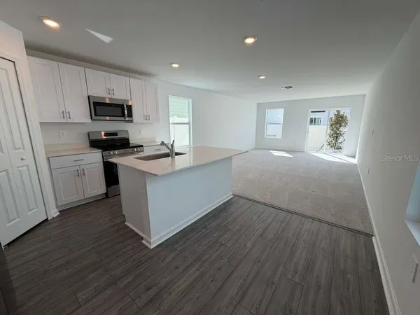 $1,950 | 7194 Southwest 91st Lane, Ocala, FL 34476